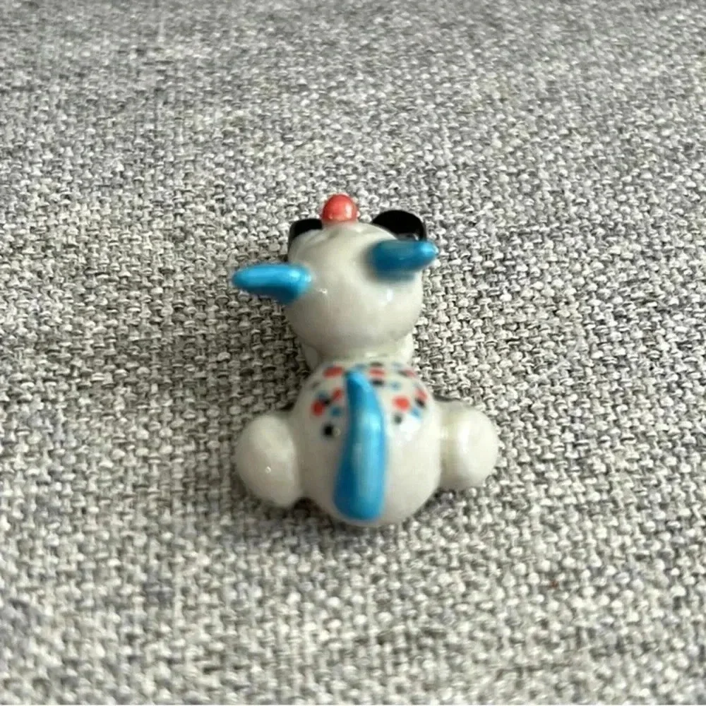 New Cute Porcelain Cat Stretching